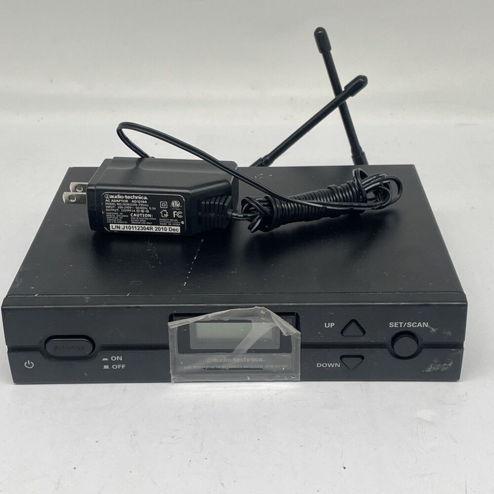 Audio-Technica ATW-R2100 UHF Synthesized Diversity Receiver With Power Adapter